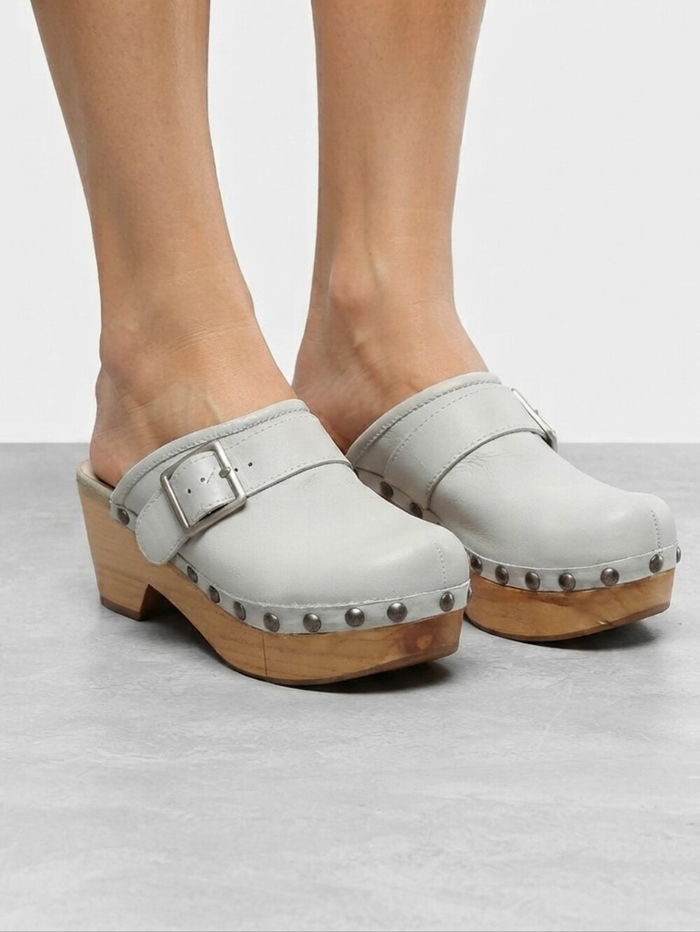 Free People Culver City Cream Leather Wood Clogs Size 38 (U.S. 7.5-8) GUC